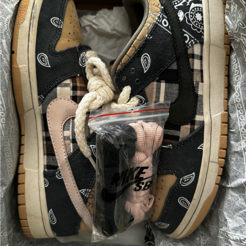 Nike SB Dunk Low Paisley Plaid Sneakers Travis Scott